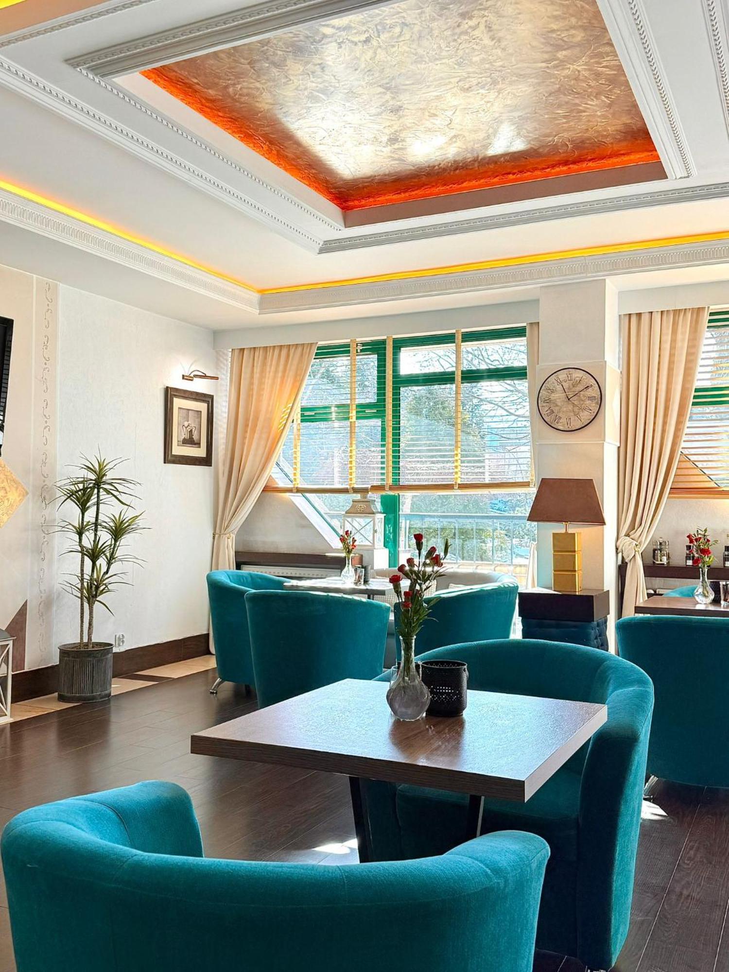 Papuga Park Hotel Wellness Marrakesz & Spa بييلسكو بياوا المظهر الخارجي الصورة