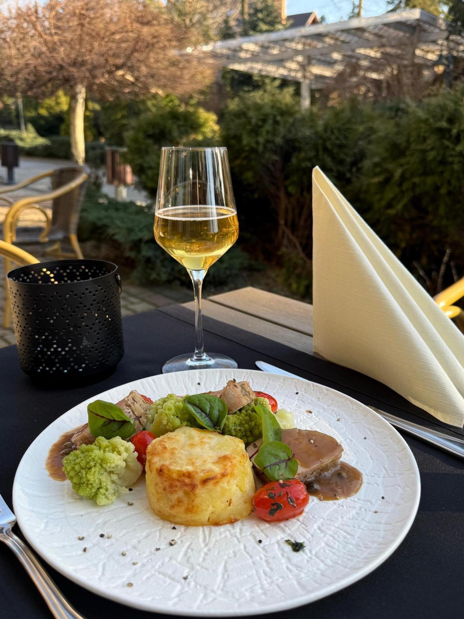 Papuga Park Hotel Wellness Marrakesz & Spa بييلسكو بياوا المظهر الخارجي الصورة