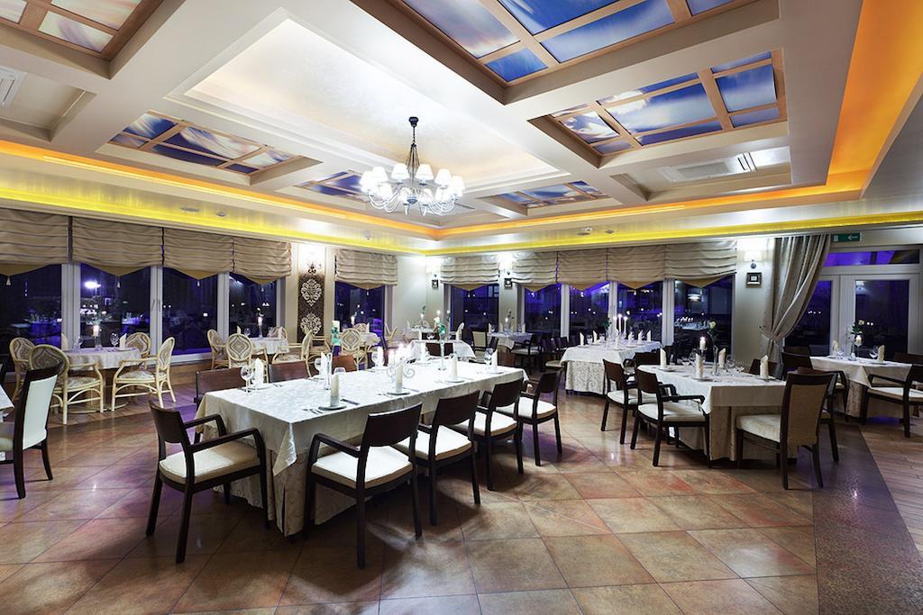Papuga Park Hotel Wellness Marrakesz & Spa بييلسكو بياوا المظهر الخارجي الصورة