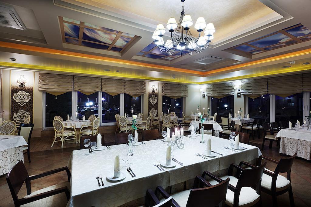 Papuga Park Hotel Wellness Marrakesz & Spa بييلسكو بياوا المظهر الخارجي الصورة