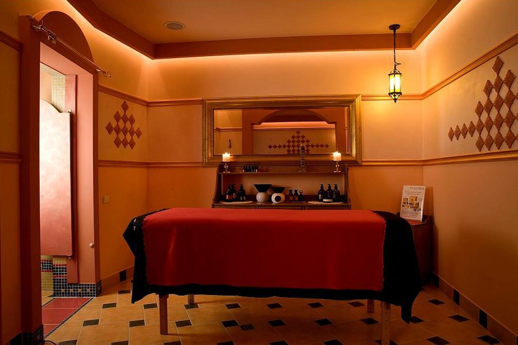 Papuga Park Hotel Wellness Marrakesz & Spa بييلسكو بياوا المظهر الخارجي الصورة